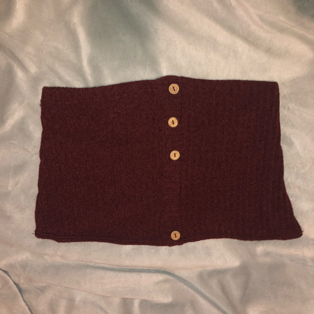 Cute button crop top